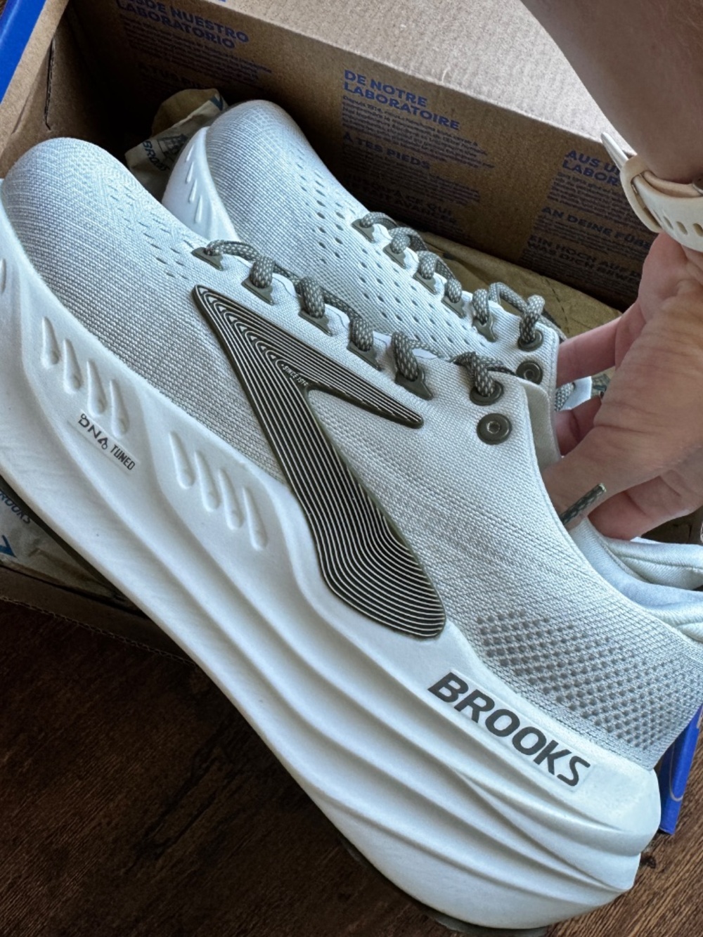 Brooks Glycerin max size 9 grey/dusty olive/tea NWT - Picture 5 of 6
